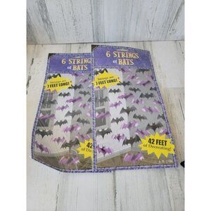 String bats purple black Halloween prop set decor
